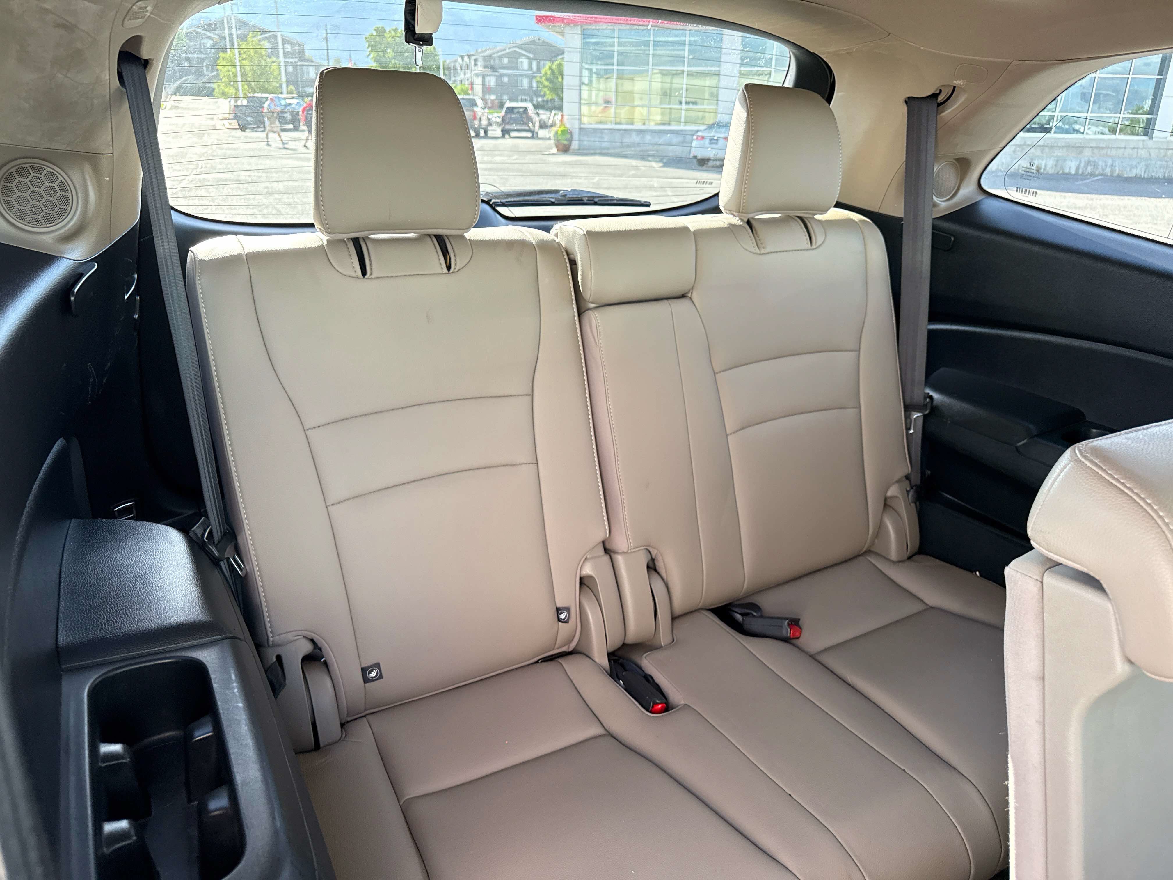 Used 2016 Honda Pilot Touring image 18