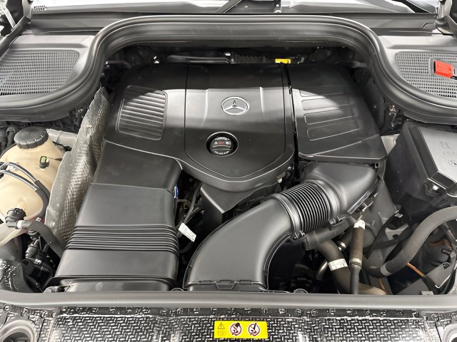 Used 2024 Mercedes-Benz GLE 350 4MATIC image 9