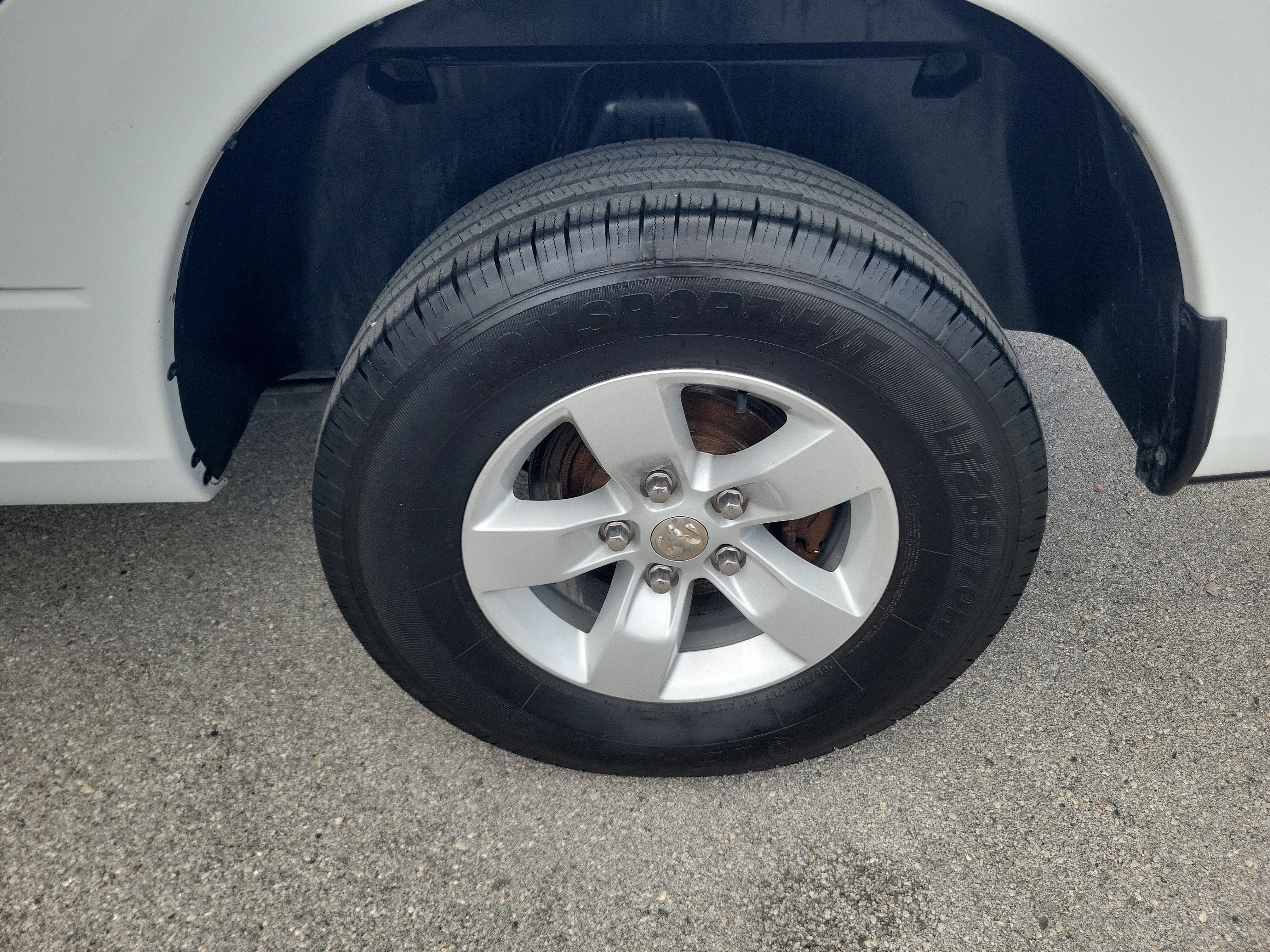 Used 2019 RAM 1500 Classic SLT RWD image 27
