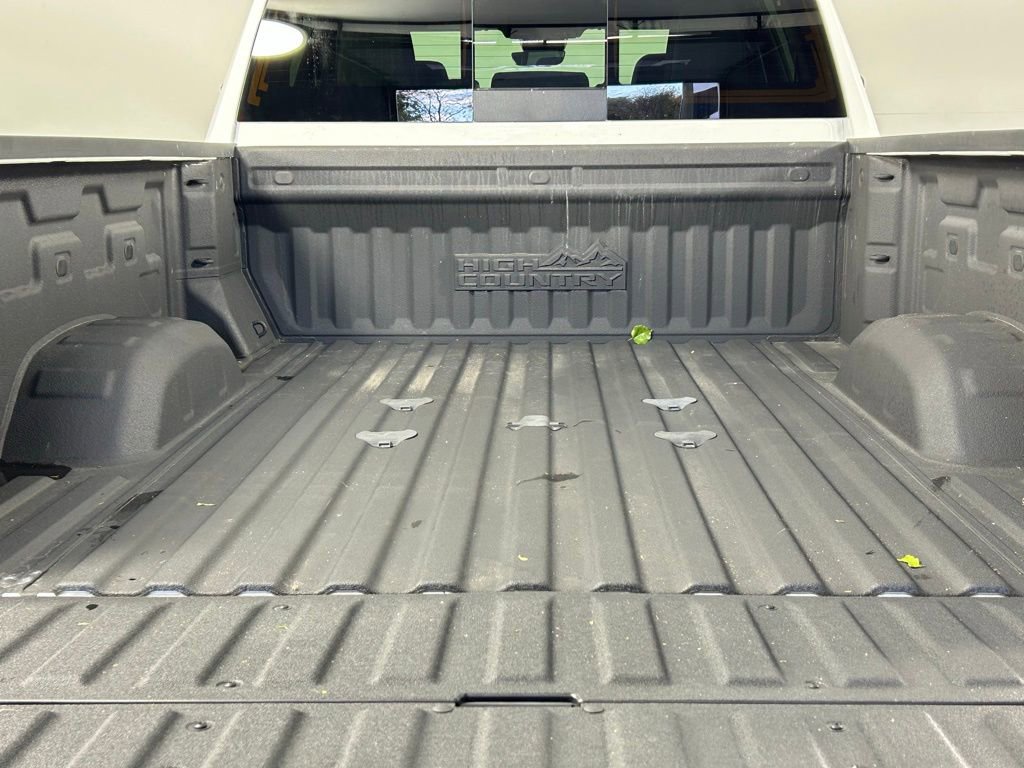 Used 2024 Chevrolet Silverado 2500 High Country w/ High Country Premium Package image 15