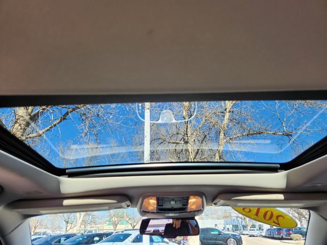 Used 2018 Chrysler 300 Limited w/ Safetytec Plus Group image 27