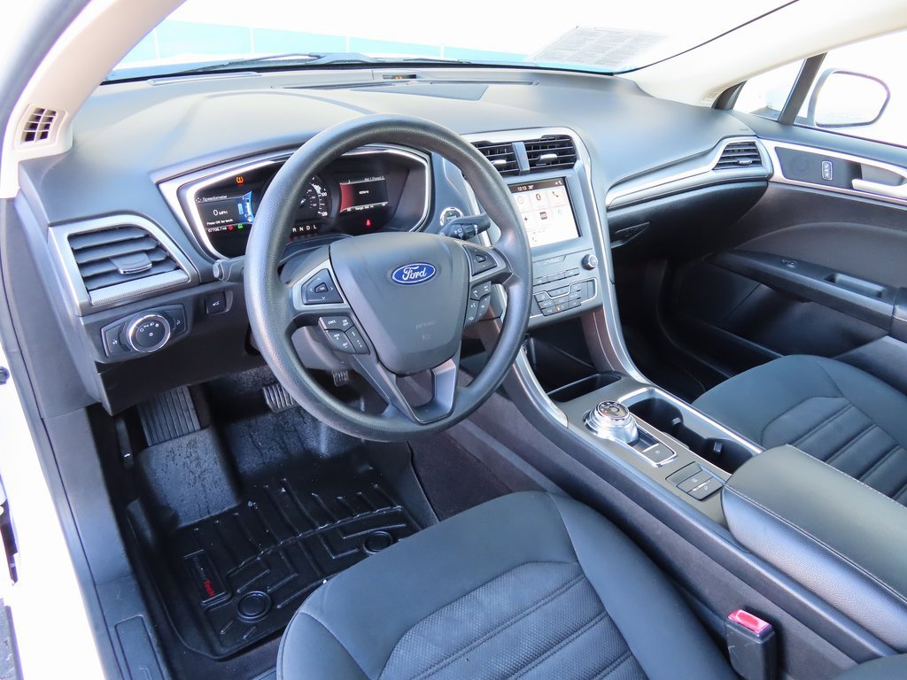 Used 2019 Ford Fusion SE image 24