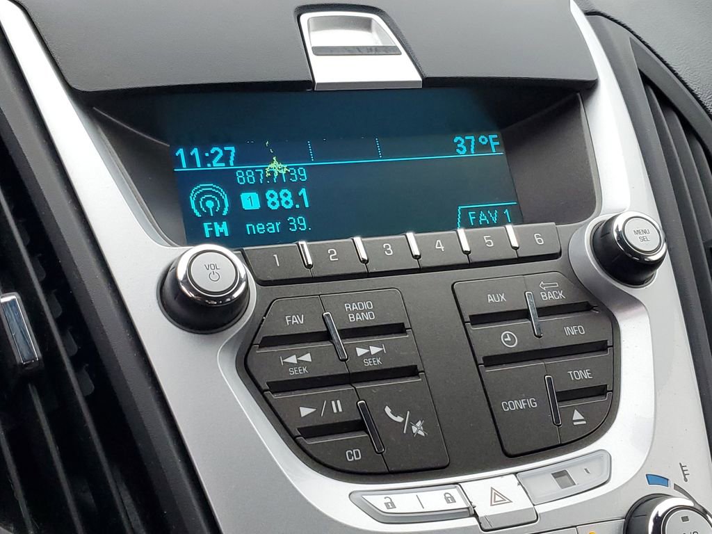 Used 2015 Chevrolet Equinox LS image 17