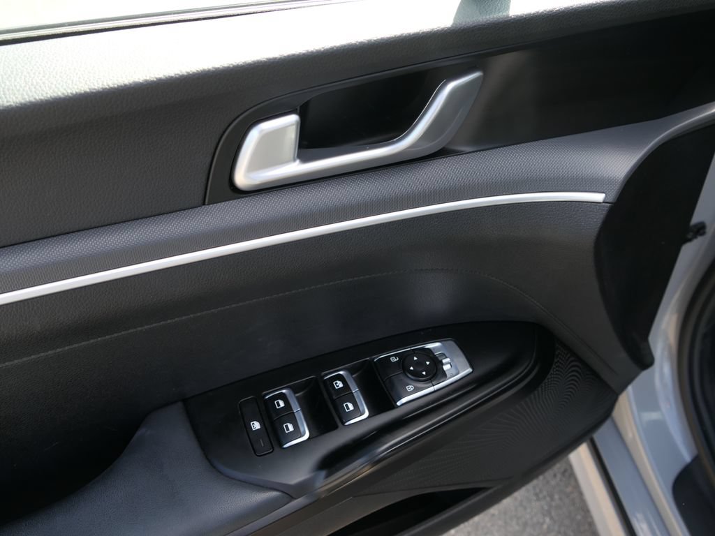 Used 2024 Kia K5 GT-Line w/ GT-Line Premium Package FWD image 12