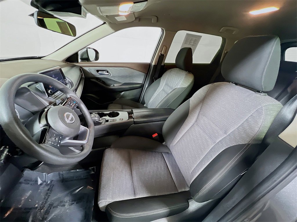 Used 2023 Nissan Rogue SV image 19