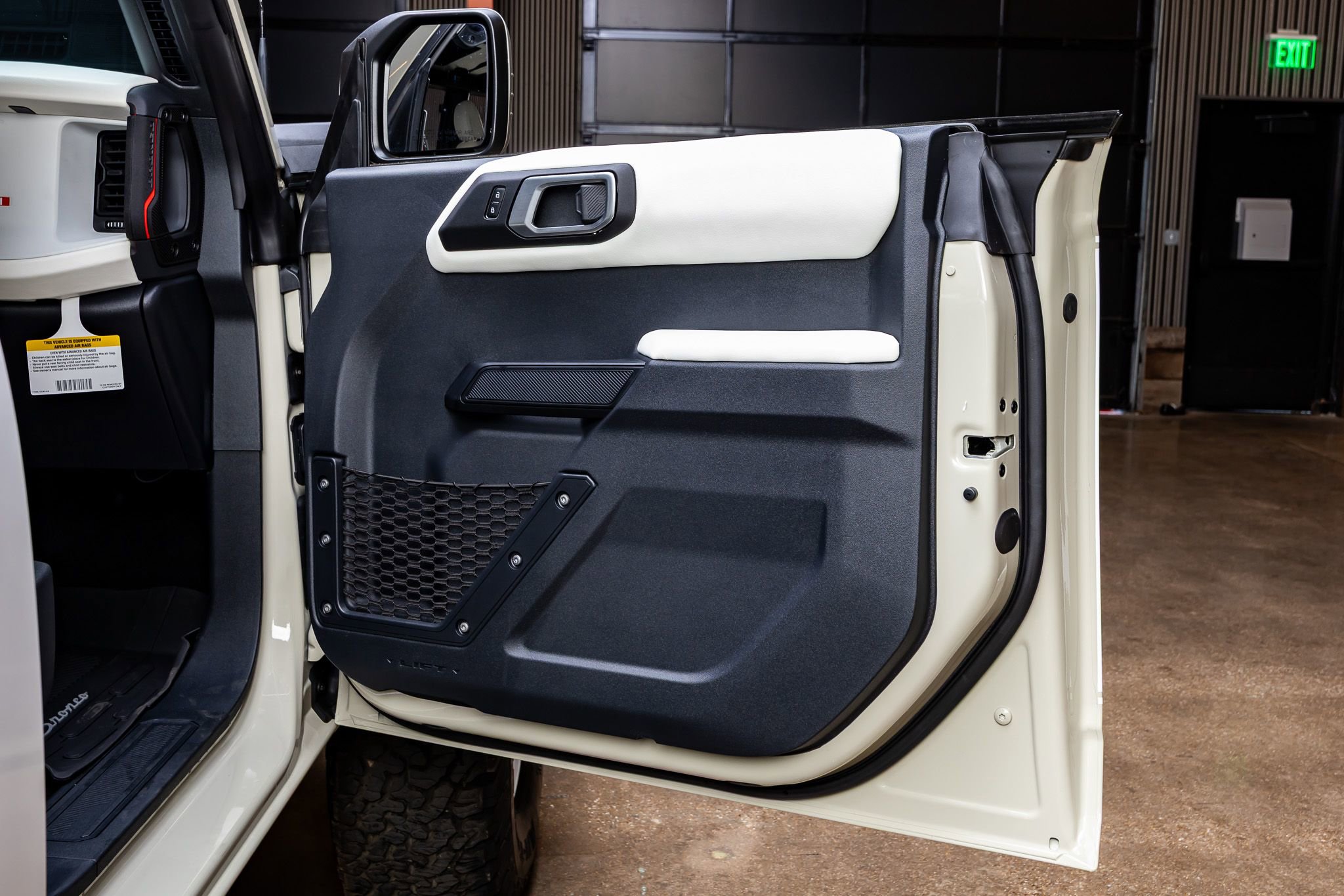 Used 2026 Ford Bronco Heritage Edition AWD/4WD image 33