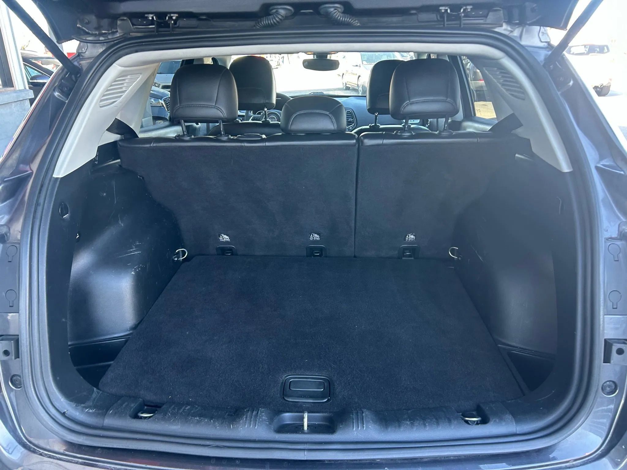 Used 2018 Jeep Compass Latitude image 19