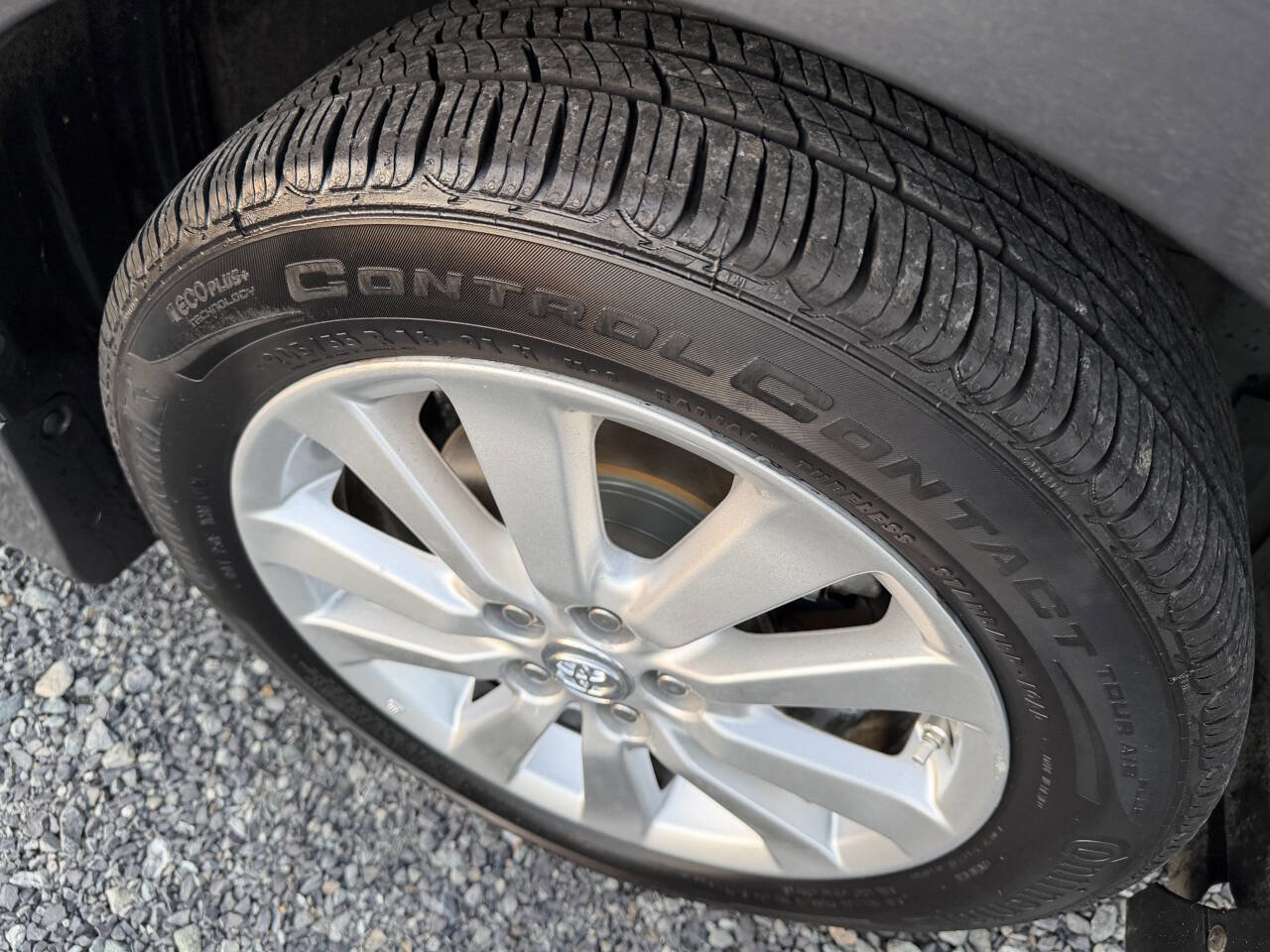 Used 2010 Toyota Corolla S image 12