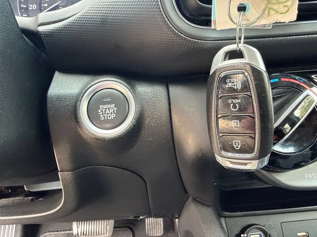 Used 2023 Hyundai Kona SEL AWD/4WD image 38