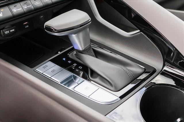 New 2025 Hyundai Elantra SEL image 20