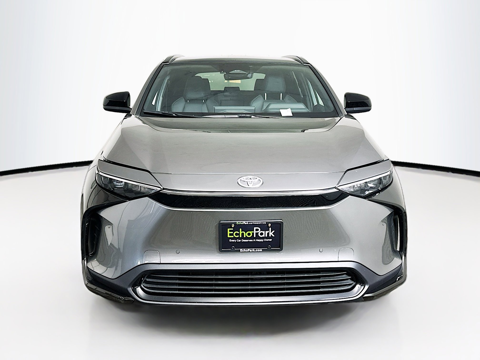 Used 2024 Toyota bZ4X XLE w/ Weather Package AWD/4WD image 2