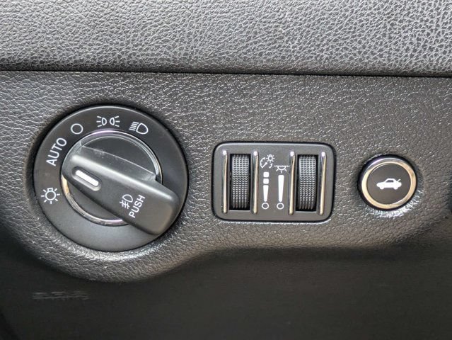 Used 2019 Chrysler 300 Limited w/ Safetytec Plus Group AWD/4WD image 24