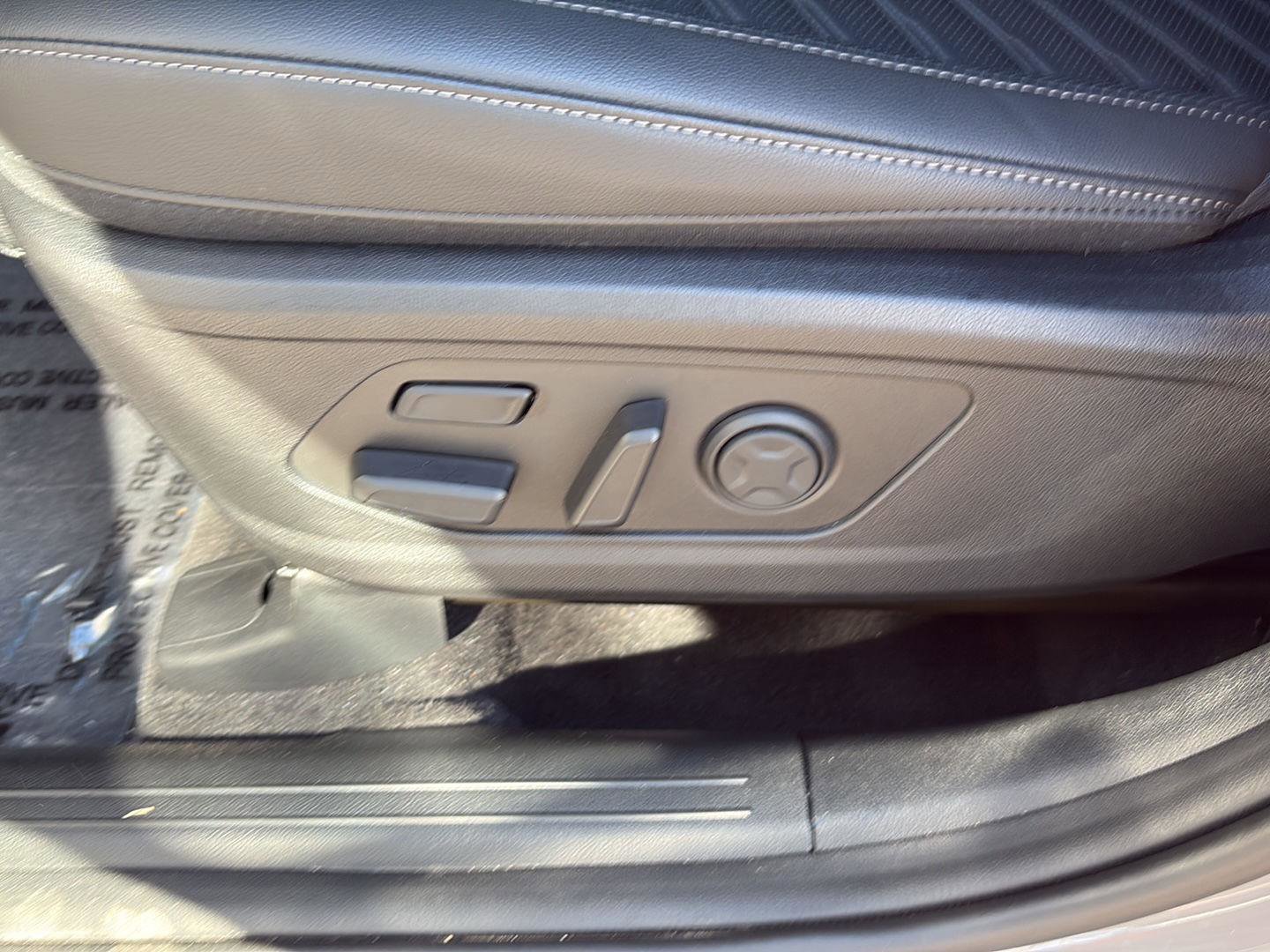 Used 2025 Kia Sorento SX Prestige image 7