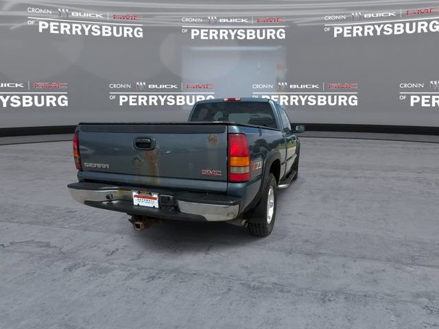 Used 2007 GMC Sierra 1500 SLE w/ Extended Cab Value Package AWD/4WD image 7