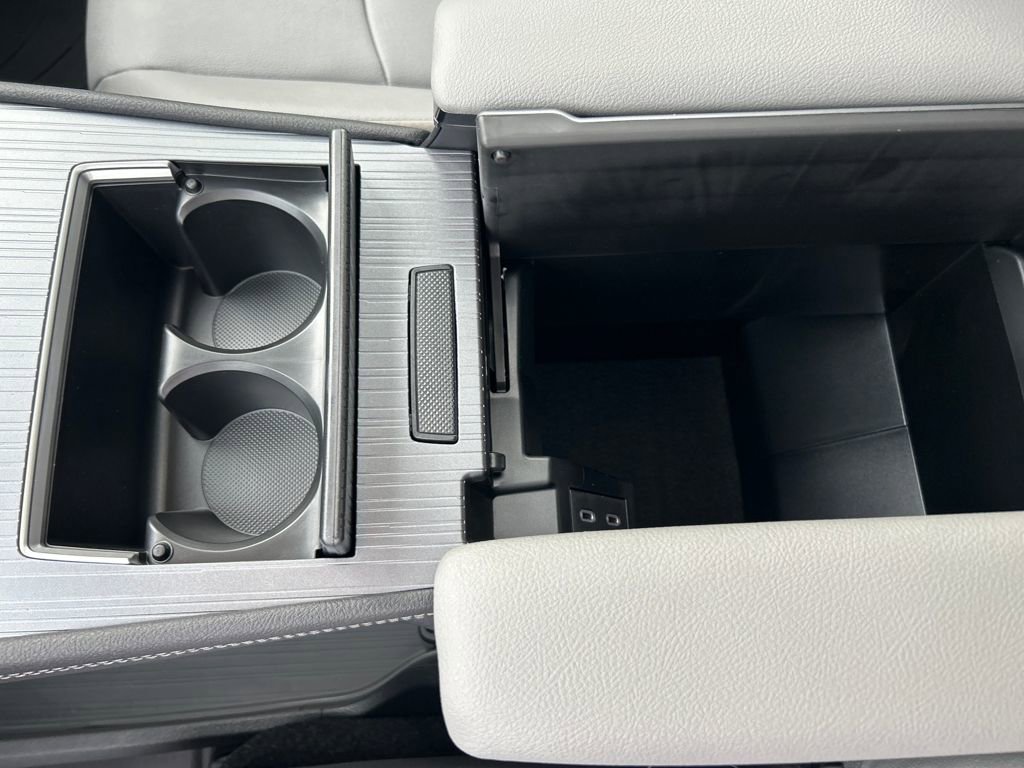 New 2025 Toyota Sienna XLE image 26