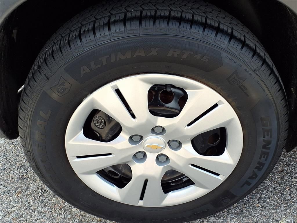 Used 2017 Chevrolet Trax LS FWD image 9