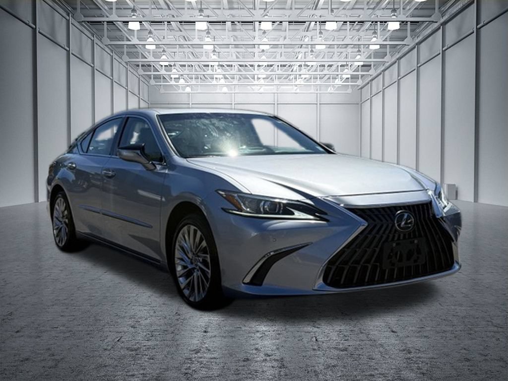Used 2024 Lexus ES 300h w/ Premium Package FWD image 3
