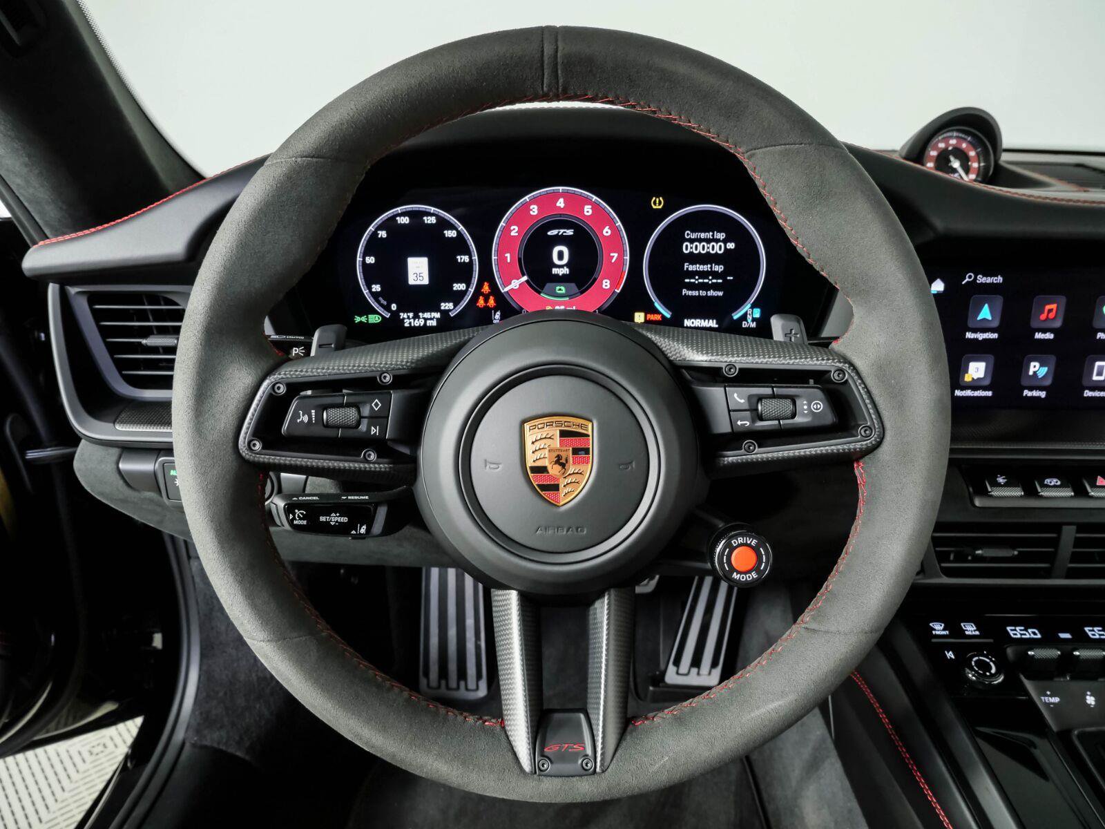 Used 2025 Porsche 911 Carrera 4 GTS AWD/4WD image 9