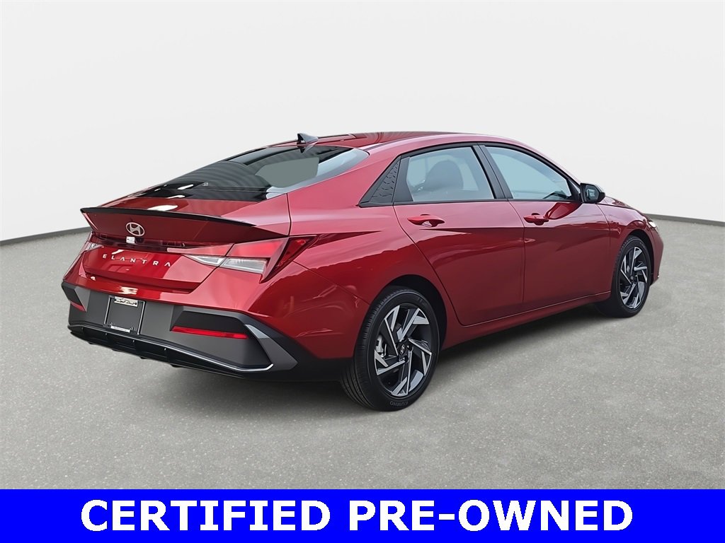 Used 2025 Hyundai Elantra Sport image 5