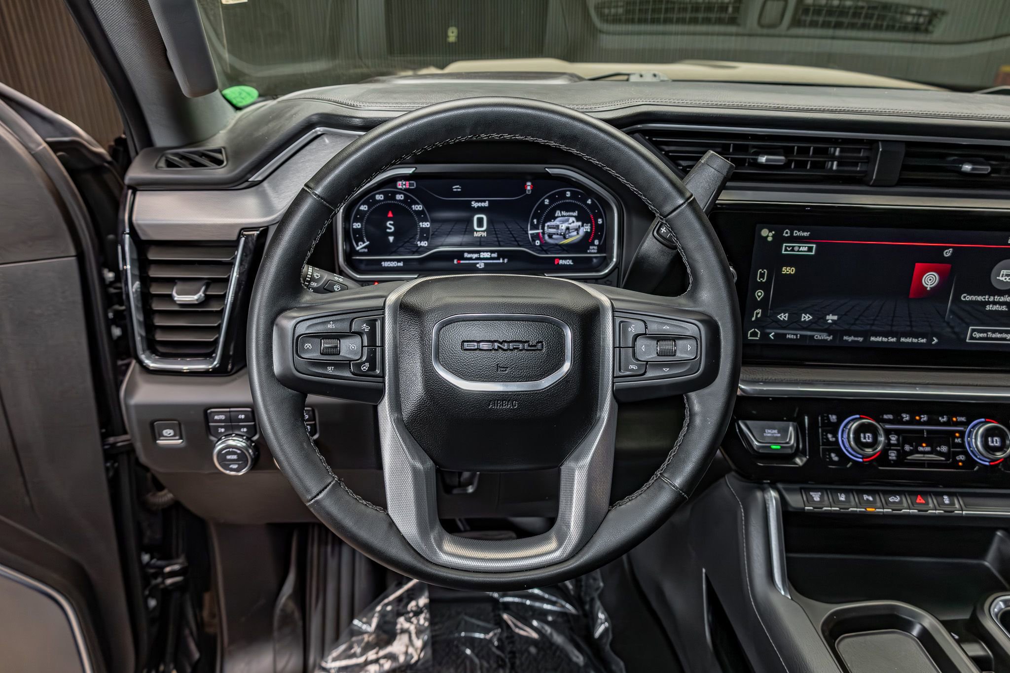 Used 2024 GMC Sierra 3500 Denali w/ Denali Reserve Package image 18