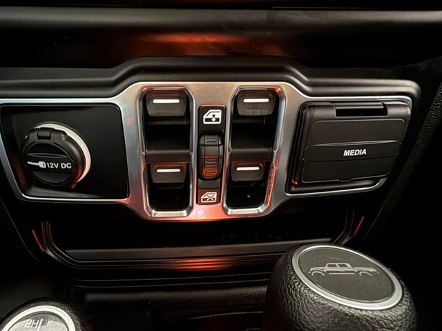 Used 2021 Jeep Gladiator Sport AWD/4WD image 21