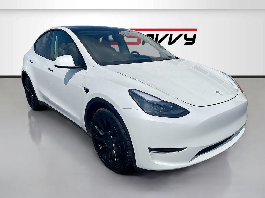 Used 2025 Tesla Model Y Long Range AWD/4WD image 1