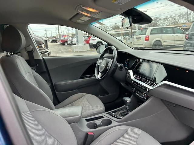Used 2022 Kia Niro LXS w/ Digital Cluster Package image 31