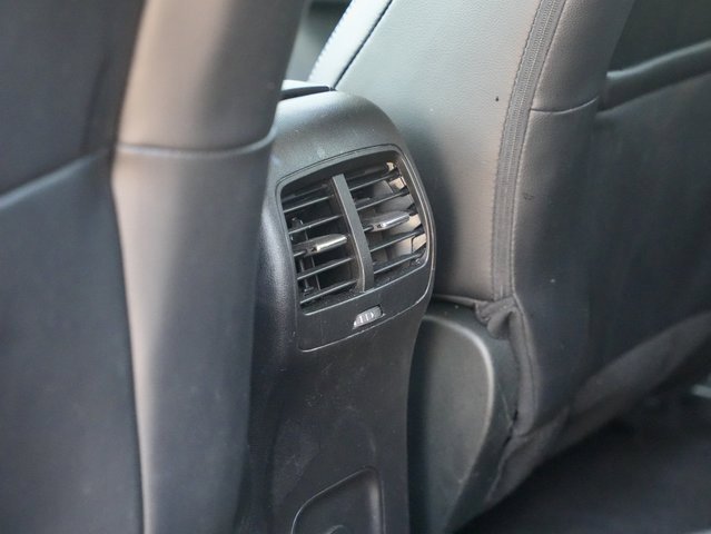 Used 2022 Ford Escape Titanium image 12