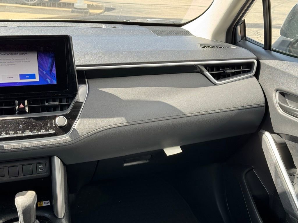 Used 2023 Toyota Corolla Cross LE w/ Moonroof Package image 20
