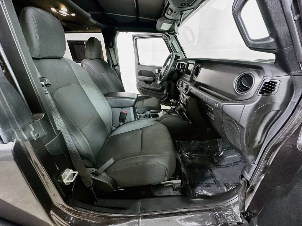 Used 2023 Jeep Wrangler Sport AWD/4WD image 12