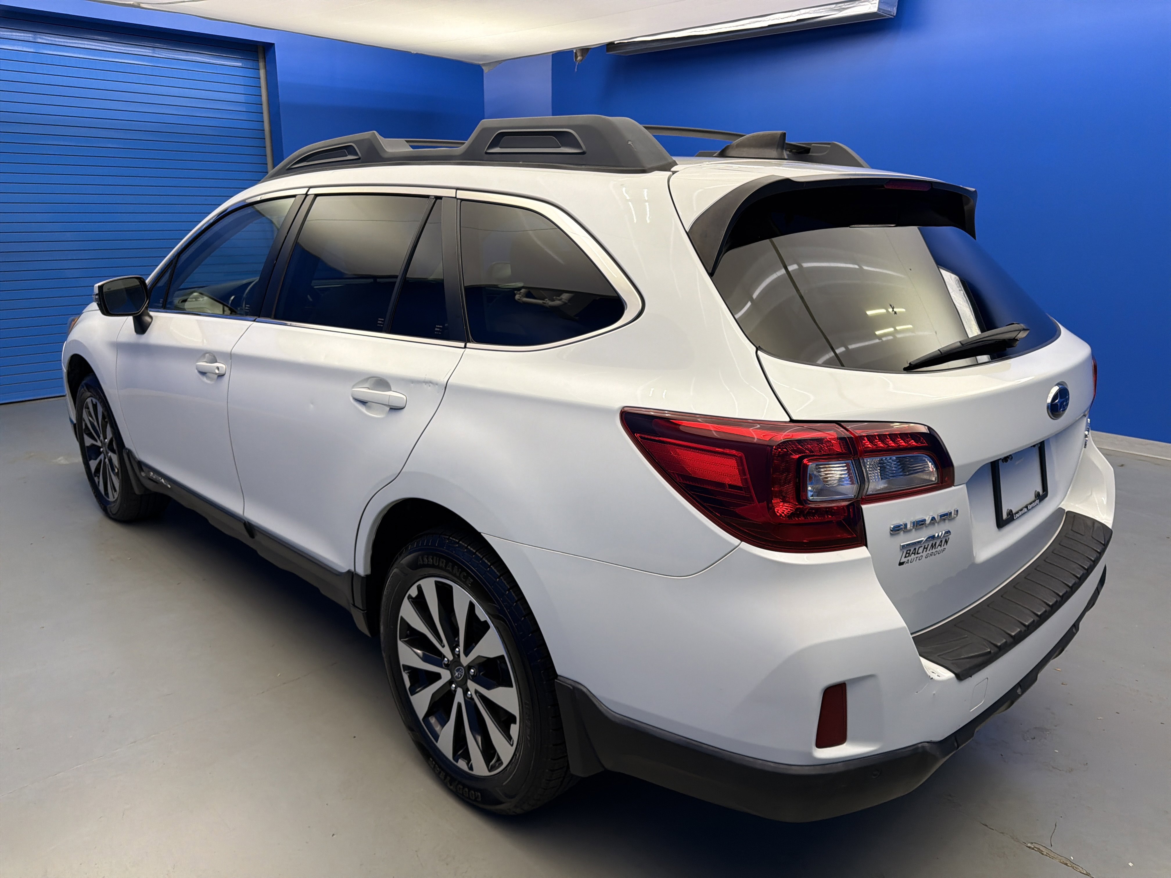 Used 2017 Subaru Outback 3.6R Limited image 5