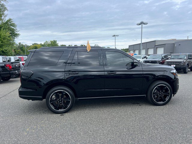 Certified 2022 Ford Expedition Limited AWD/4WD image 6
