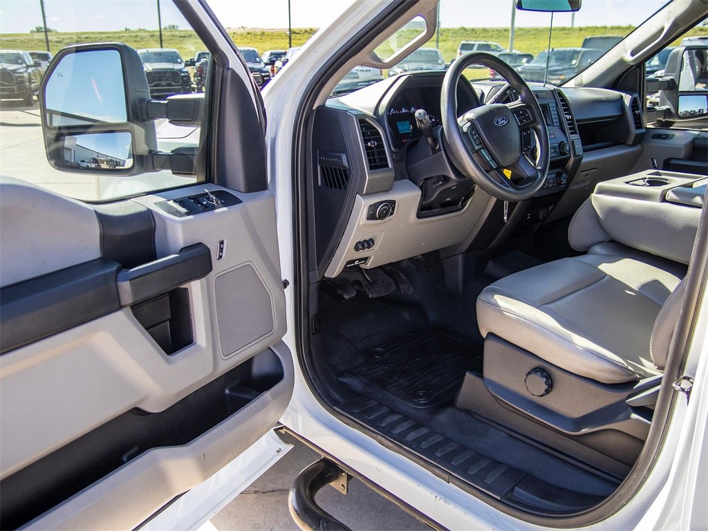 Used 2022 Ford F250 XL w/ Power Equipment Group image 23