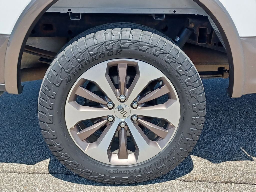 Used 2019 Ford F150 King Ranch w/ Equipment Group 601A Luxury AWD/4WD image 5
