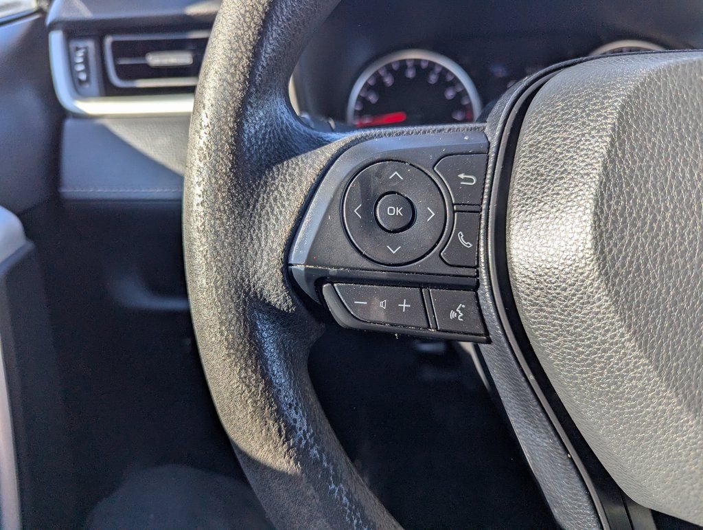 Used 2021 Toyota RAV4 XLE image 25