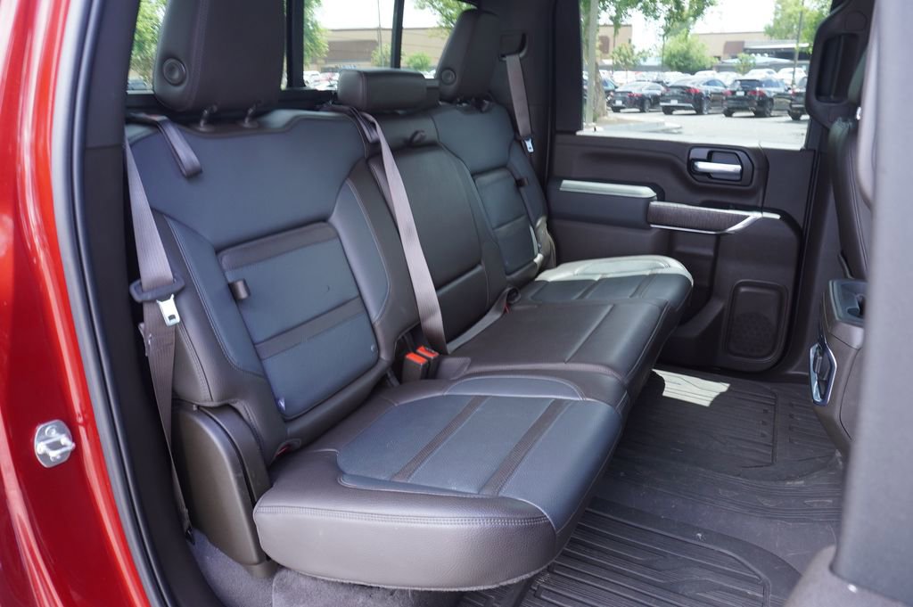 Used 2022 GMC Sierra 3500 Denali AWD/4WD image 7