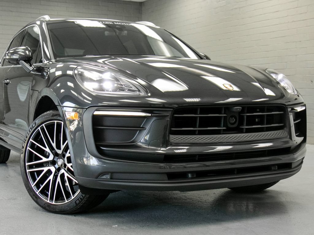 Used 2024 Porsche Macan Turbo AWD/4WD image 6