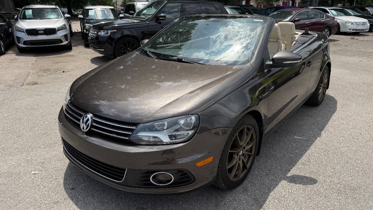Used 2013 Volkswagen Eos Komfort FWD image 1