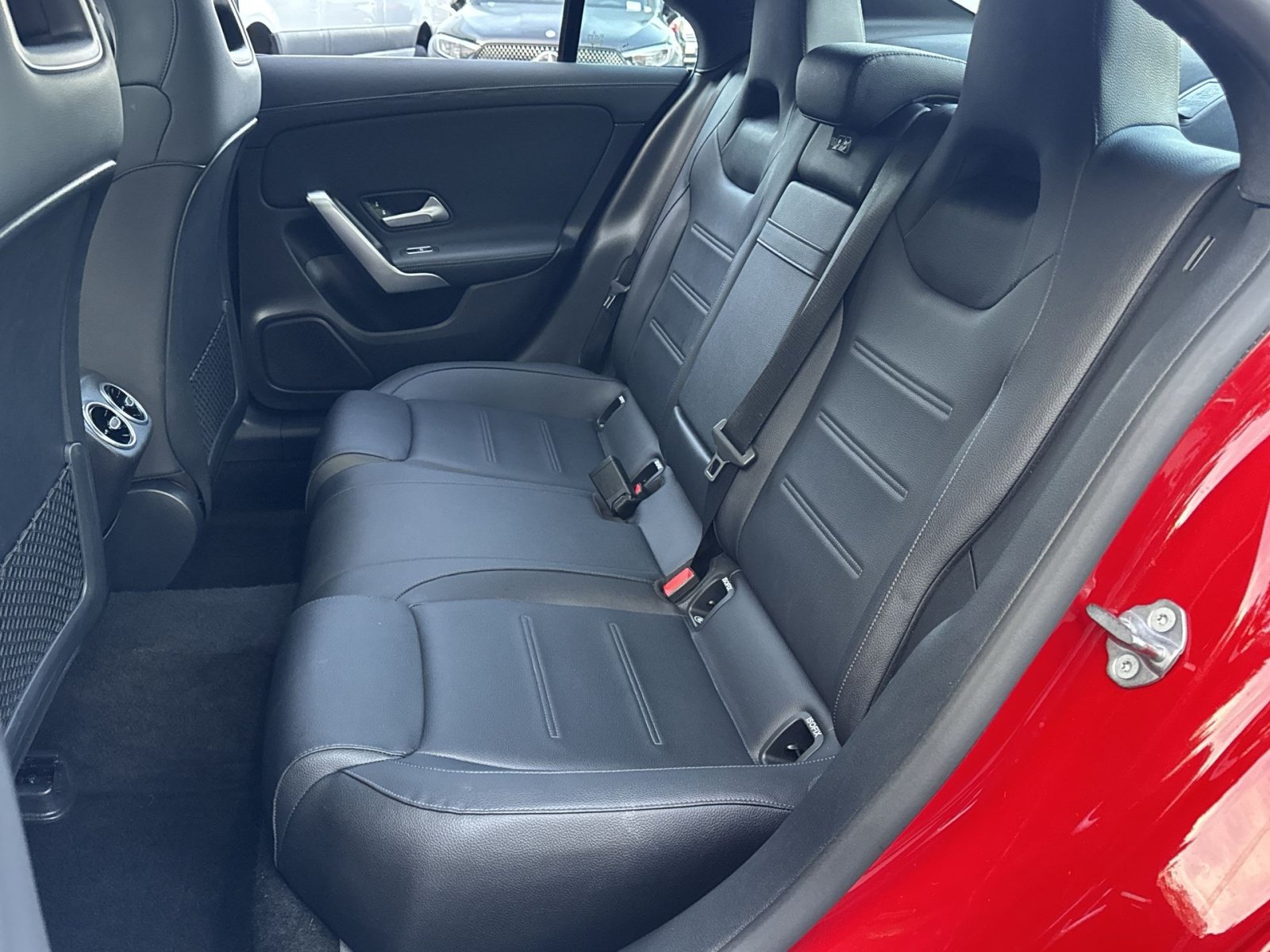 Used 2020 Mercedes-Benz CLA 250 4MATIC image 30