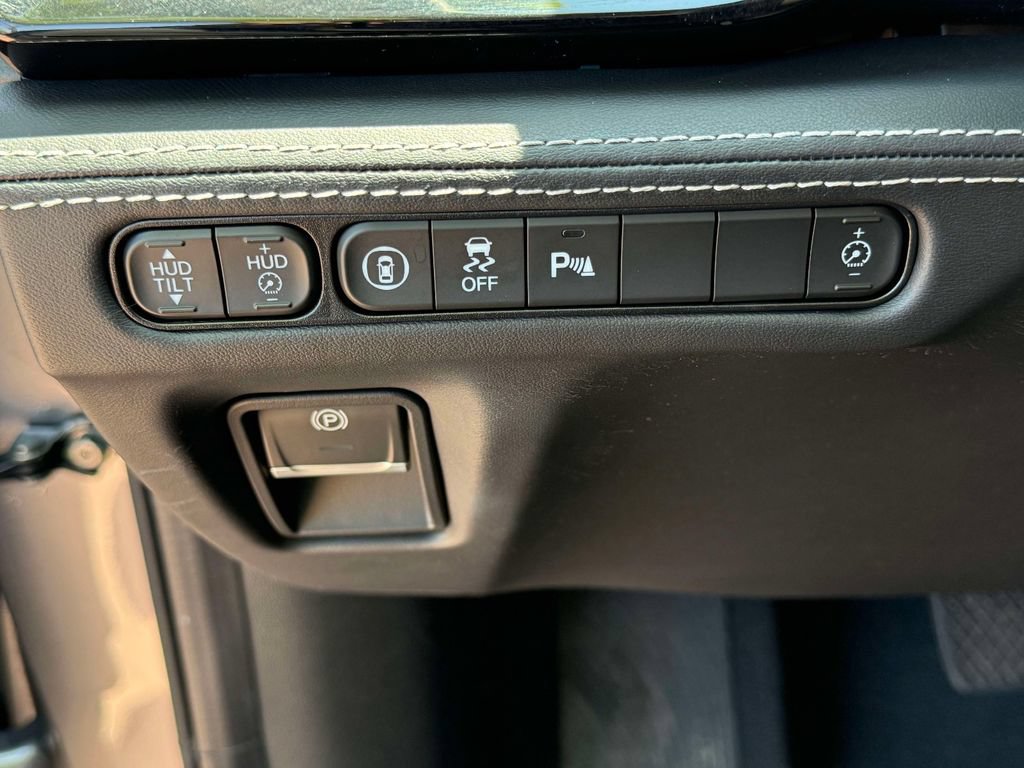Certified 2023 Acura MDX SH-AWD w/ Advance Package image 30
