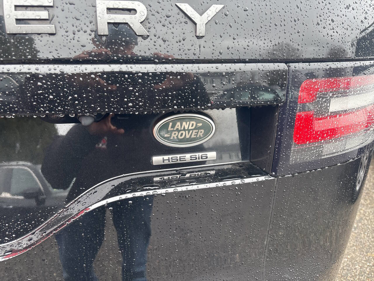 Used 2017 Land Rover Discovery HSE image 14