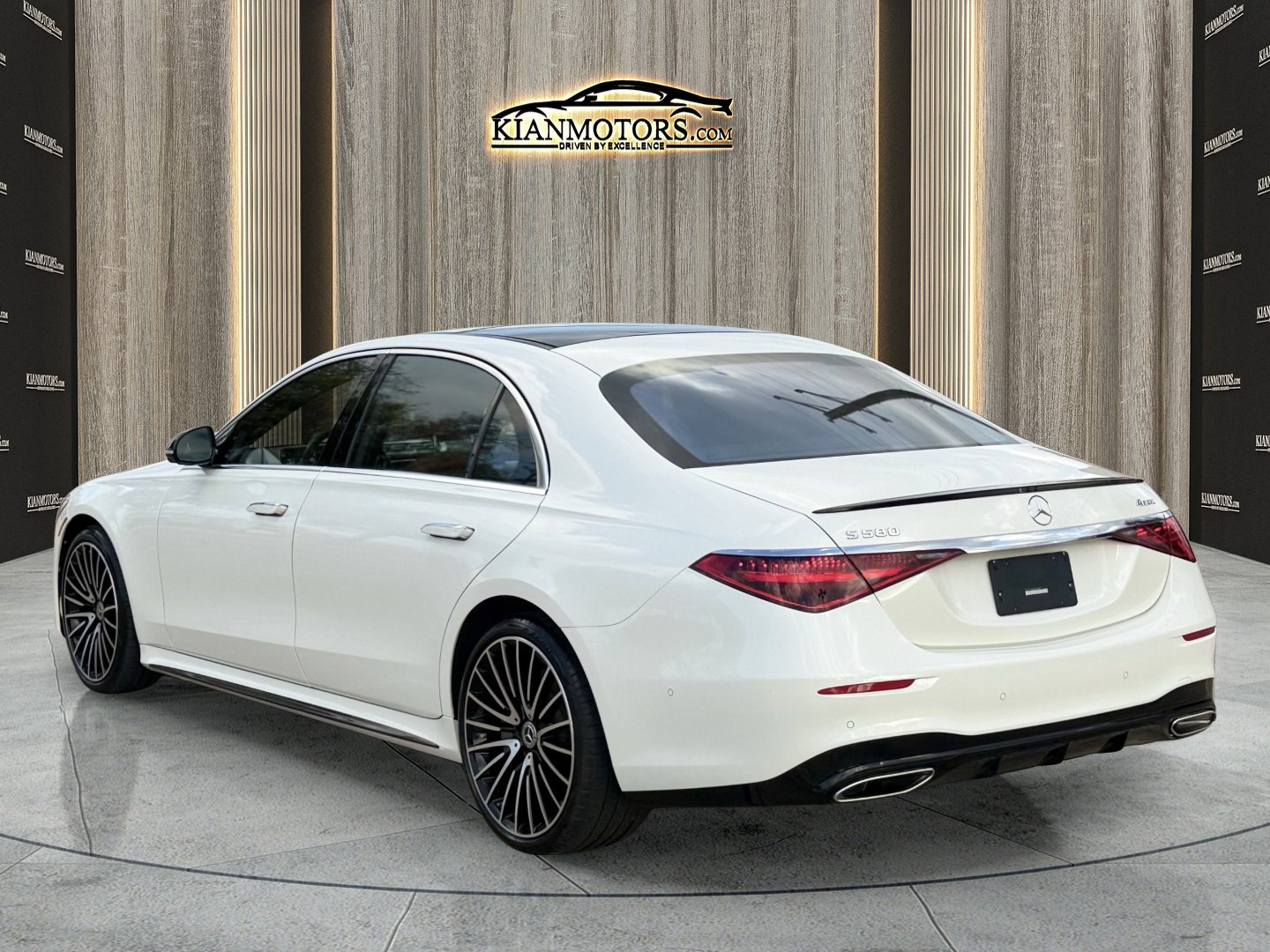 Used 2022 Mercedes-Benz S 580 4MATIC Sedan image 5