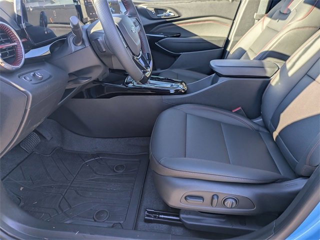 New 2026 Chevrolet Trax RS w/ Sunroof Package image 11