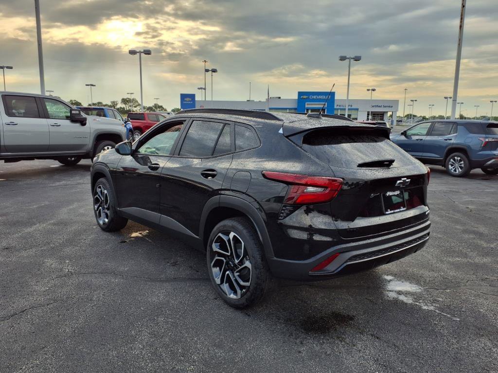 New 2025 Chevrolet Trax RS w/ Driver Confidence Package image 6