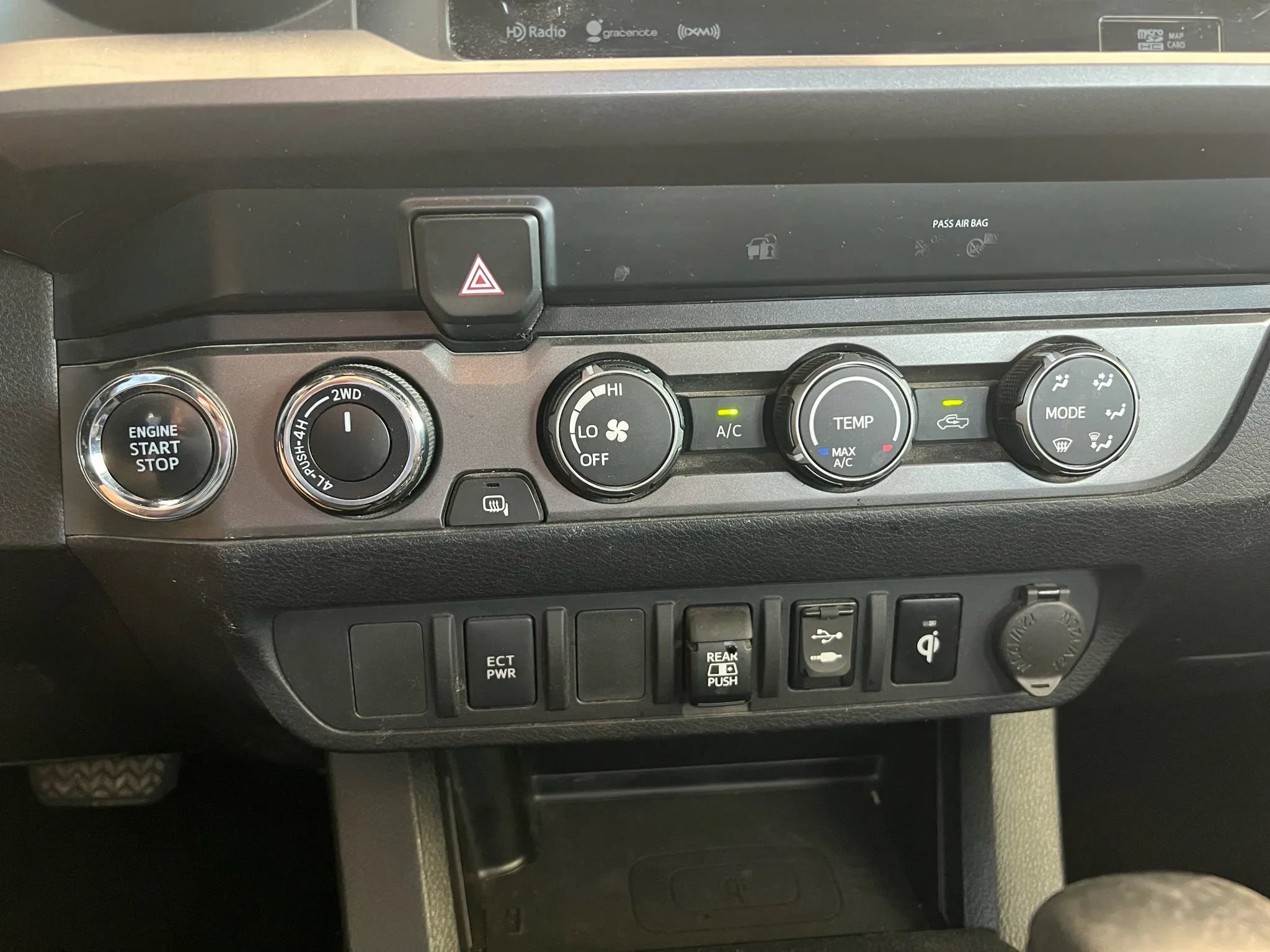 Used 2019 Toyota Tacoma TRD Off-Road image 19
