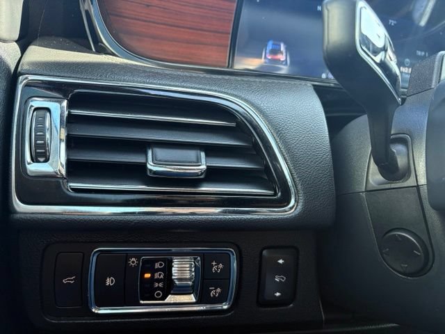 Used 2022 Lincoln Navigator L Reserve AWD/4WD image 27