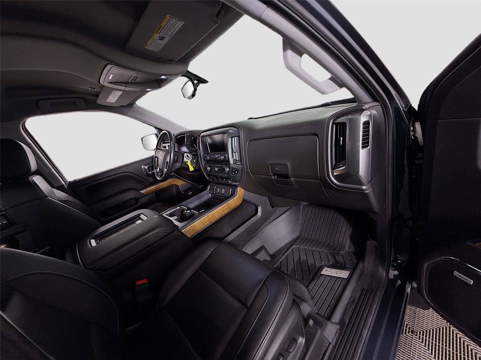 Used 2018 Chevrolet Silverado 1500 LTZ w/ Sport Package image 32