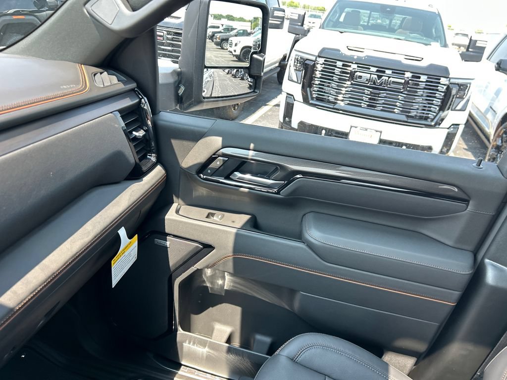 New 2026 GMC Sierra 2500 AT4 w/ AT4 Premium Plus Package AWD/4WD image 30