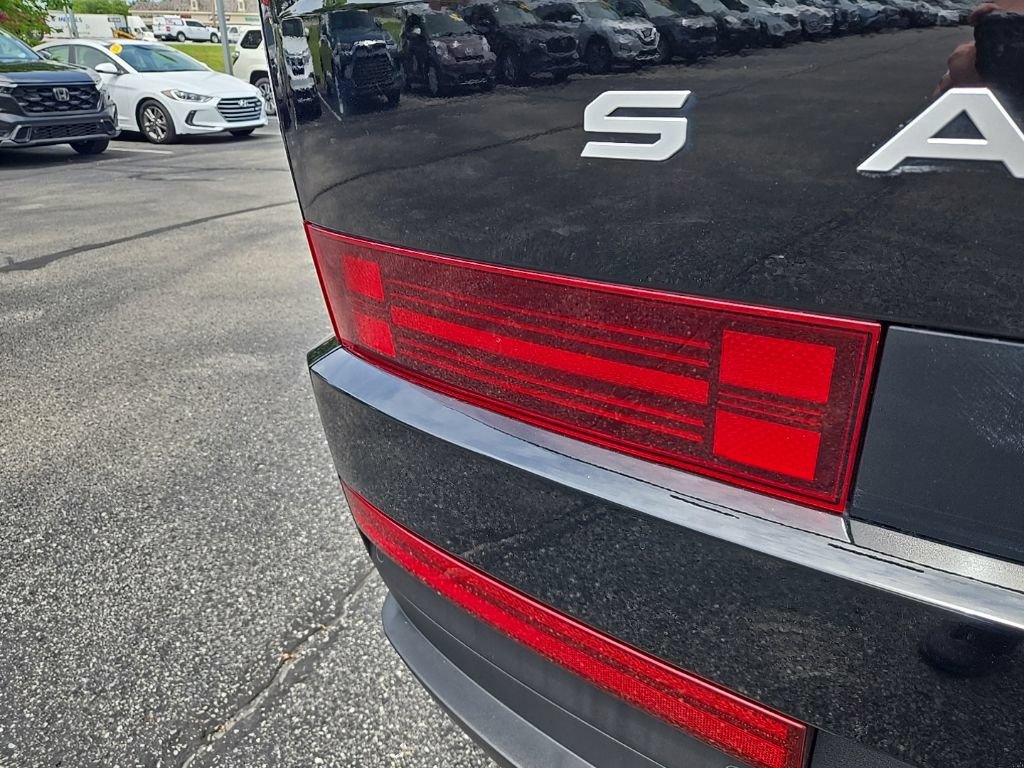 Certified 2025 Hyundai Santa Fe SE FWD image 10