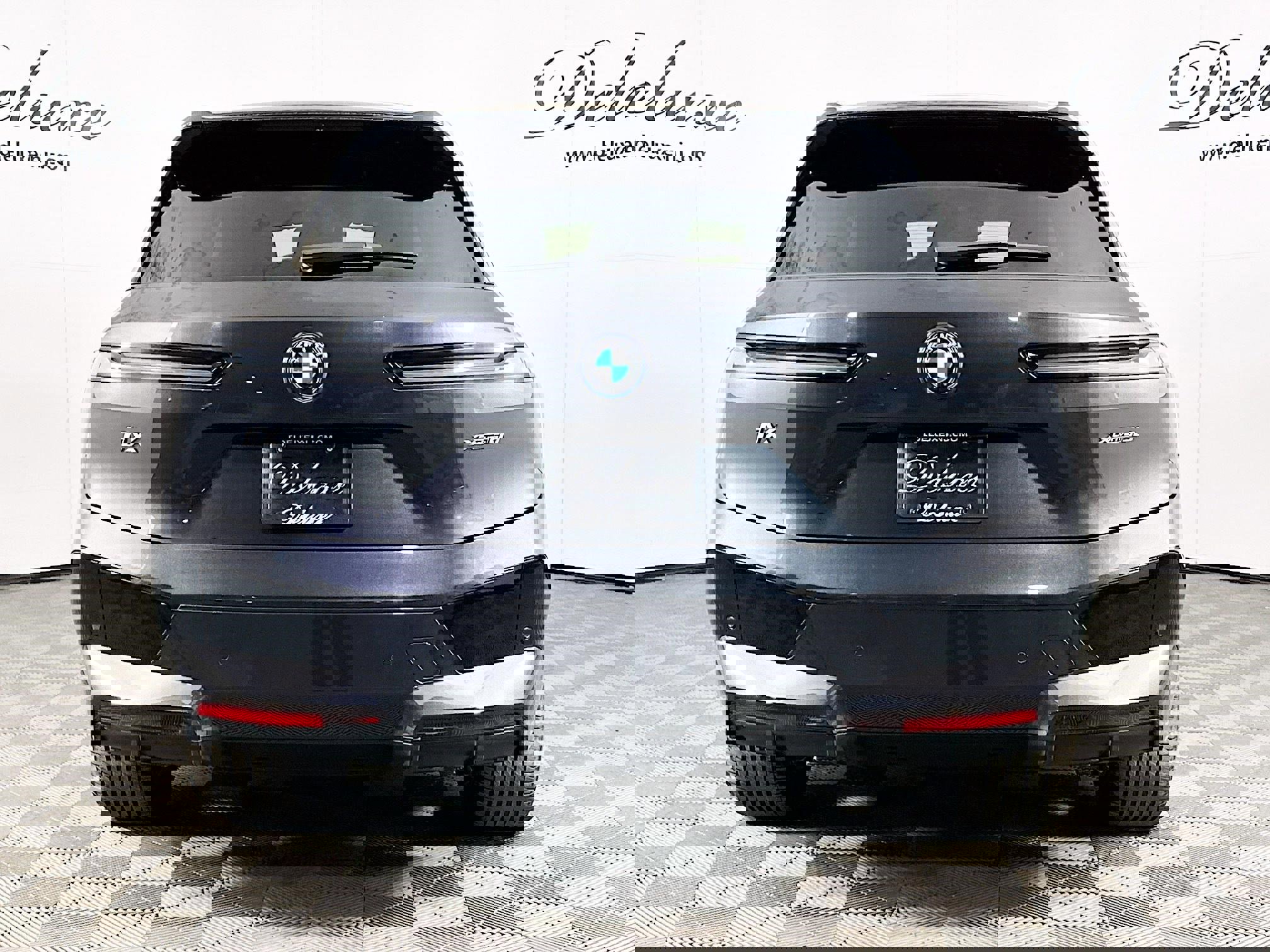 Used 2024 BMW iX xDrive50 w/ Sport Package image 5